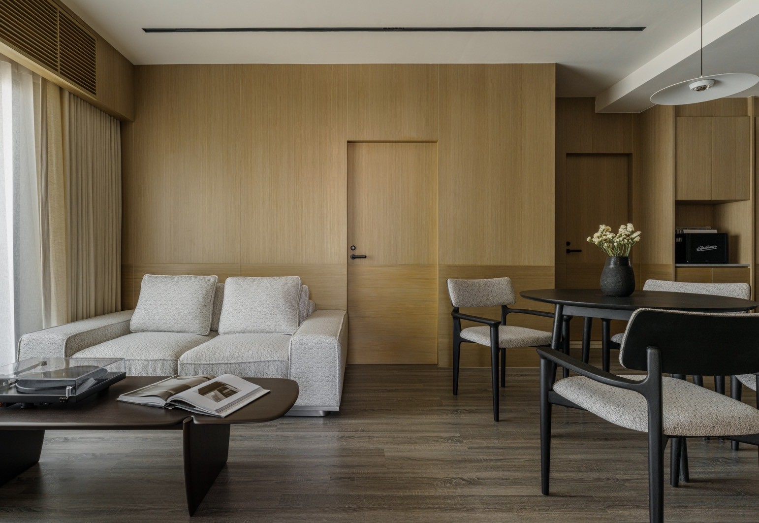 LINE_ALBUM_ideo chula samyan_250312_19