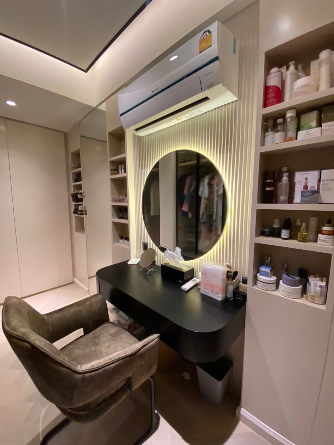 LINE_ALBUM_pn house_250312_6