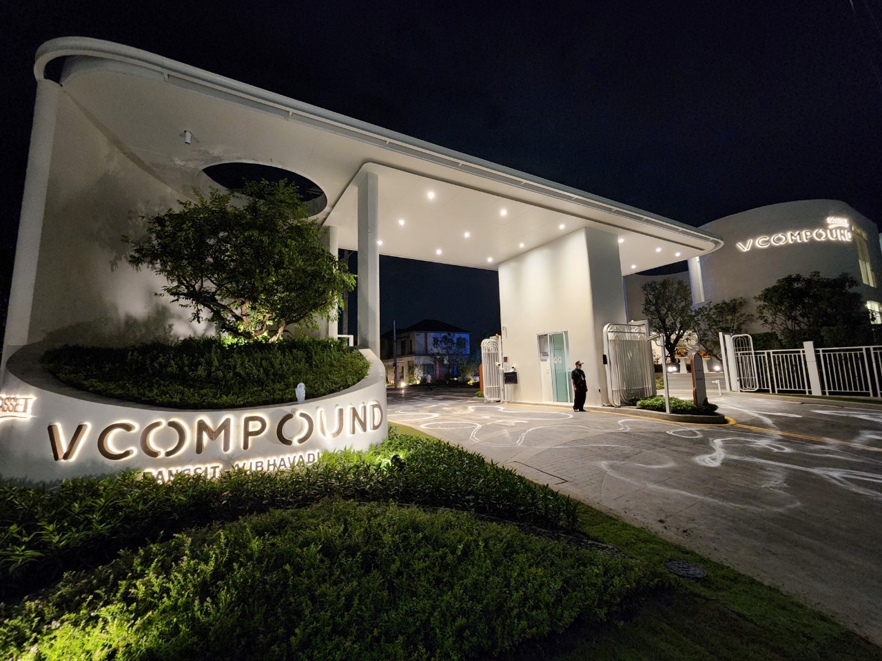 v compound1